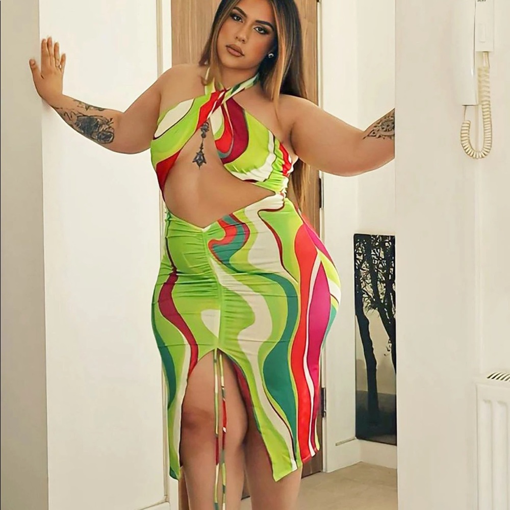 Trippy groovy marbled tie die halter dress fashion nova curve 💚🌸